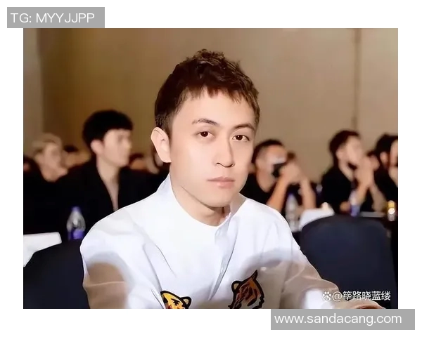 秦奋心目中的足球偶像是谁他对这位明星的喜爱之情如何表达